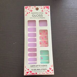 *HP!* NWT Dashing Diva 32 Gel Nail Strips.